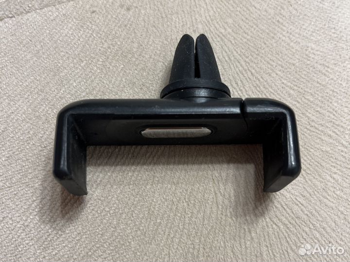 Крепление для телефона в машину