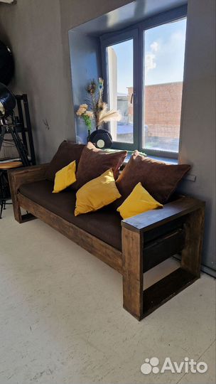 Диван в стиле лофт