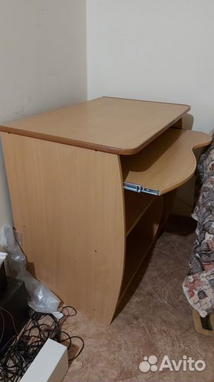 Компьютерный стол