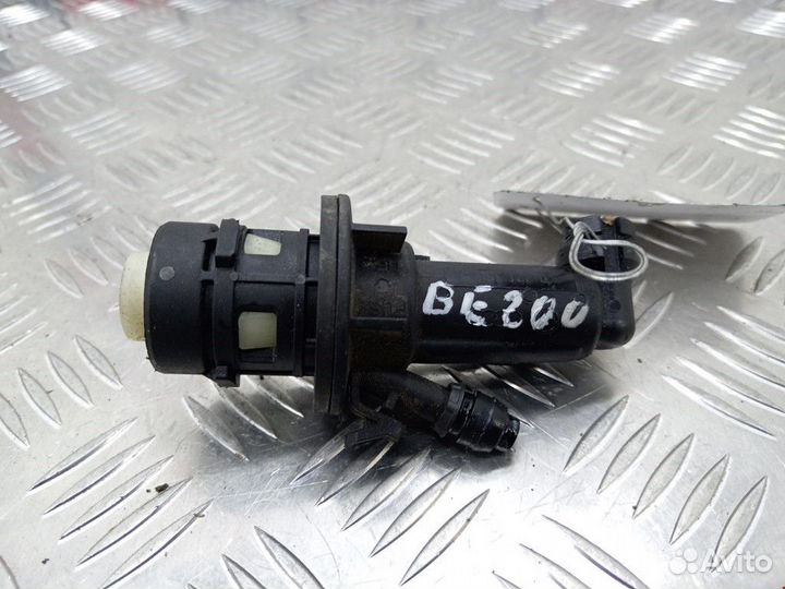 Цилиндр сцепления главный Volkswagen Golf 5 2008