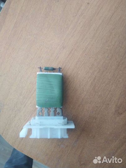 Резистор печки отопителя