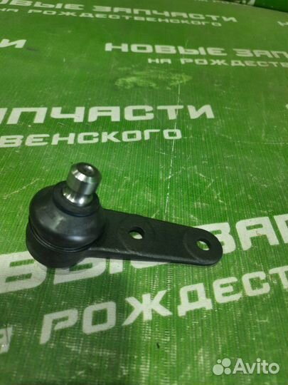 Шаровая опора правая Audi 80 седан JN 1985