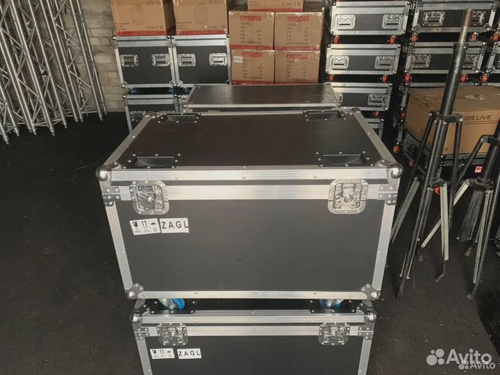 Led wash 19*15w mac aura