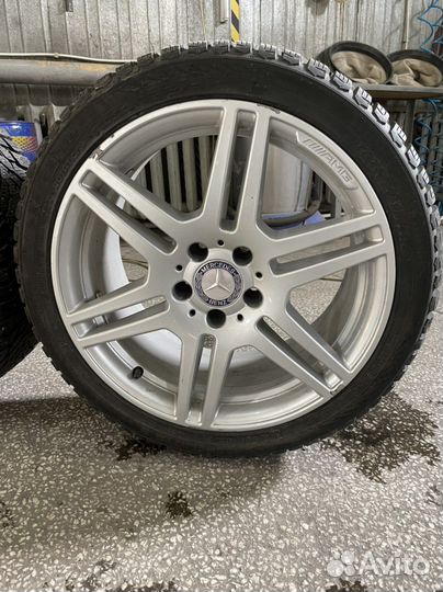 Nokian Tyres Hakkapeliitta 9 245/40 R18 и 265/35 R18