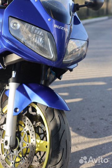 Suzuki sv 1000s
