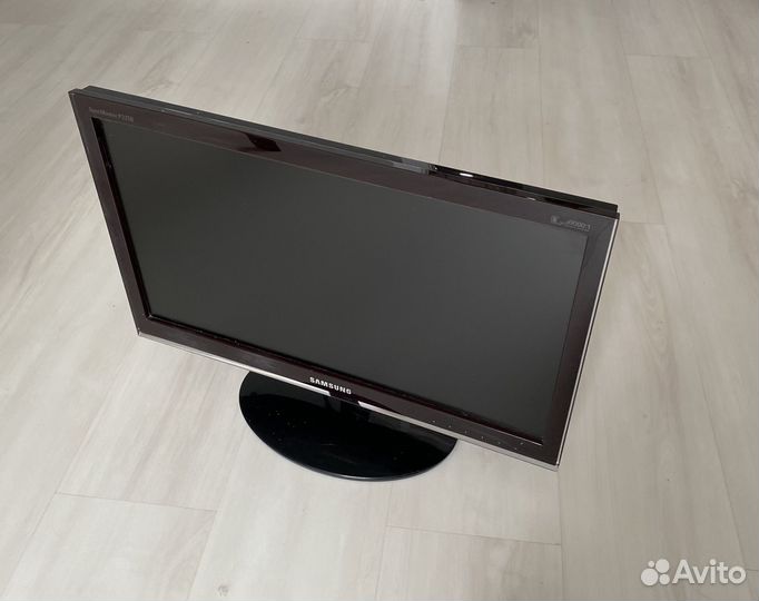 Монитор samsung P2250 53см