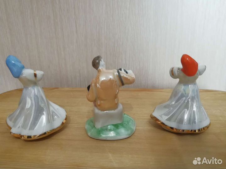 Фарфоровые статуэтки 