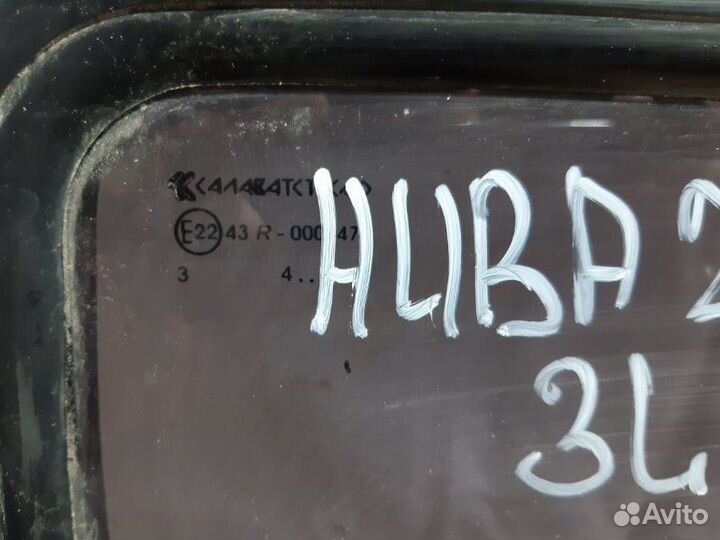 Стекло кузовное глухое заднее левое Ваз Нива 2121