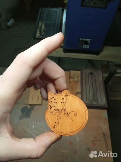 Значок из дерева На любой вкус