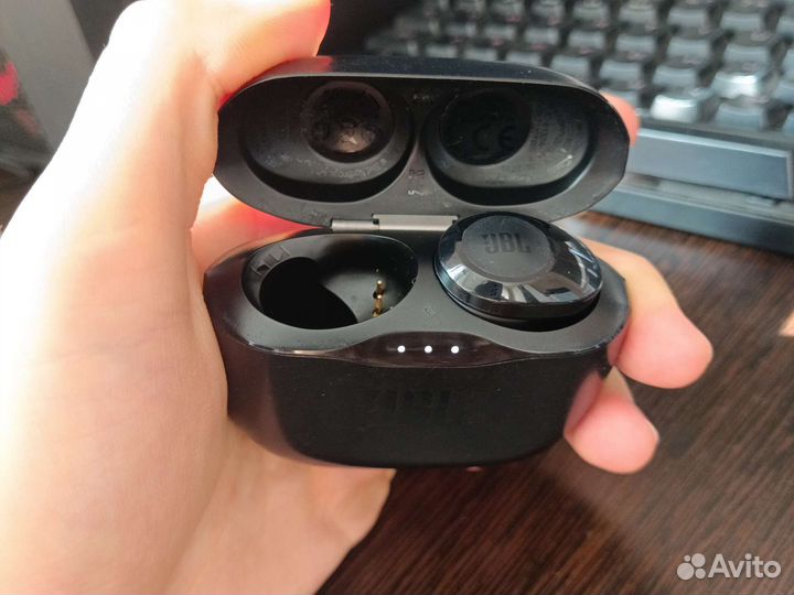 JBL tune 120 tws правый наушник