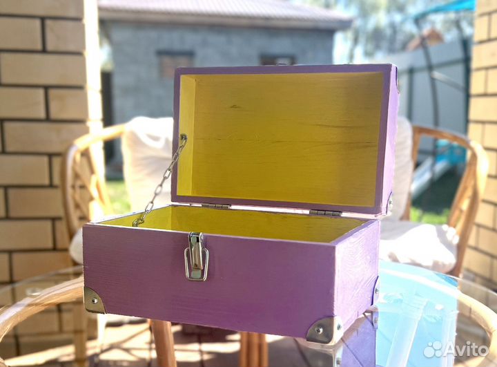Шкатулка сундучок