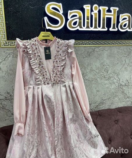 Дизайнер швея