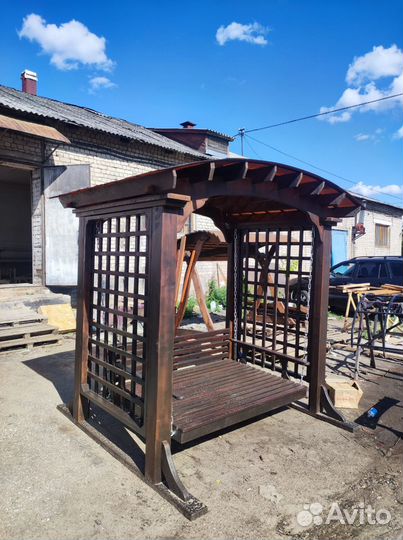 Качель пергола с крышей