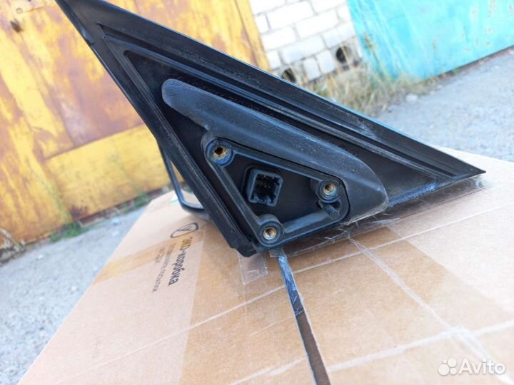 Зеркало электро боковое левое на Hyundai Accent