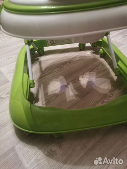 Ходунки детские babyton (зелёные ) с ручкой