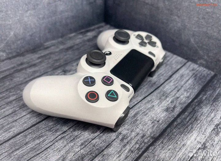 Геймпад DualShock 4