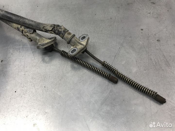 Трос ручника Nissan Pulsar N15 1998 г.в