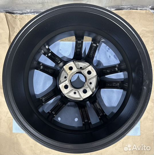 Литье диски r15 4x100 Черный Глянец Спорт