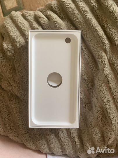 Коробка от iPhone 6s