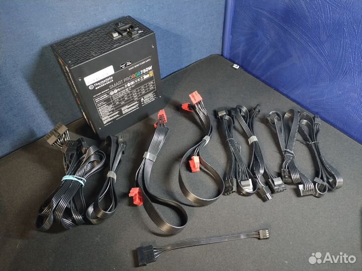 Блок питания 750 W Thermaltake SMART Pro RGB