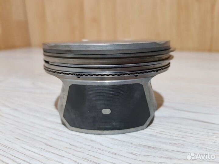 Поршень Opel Antara L07 A24XF 2013