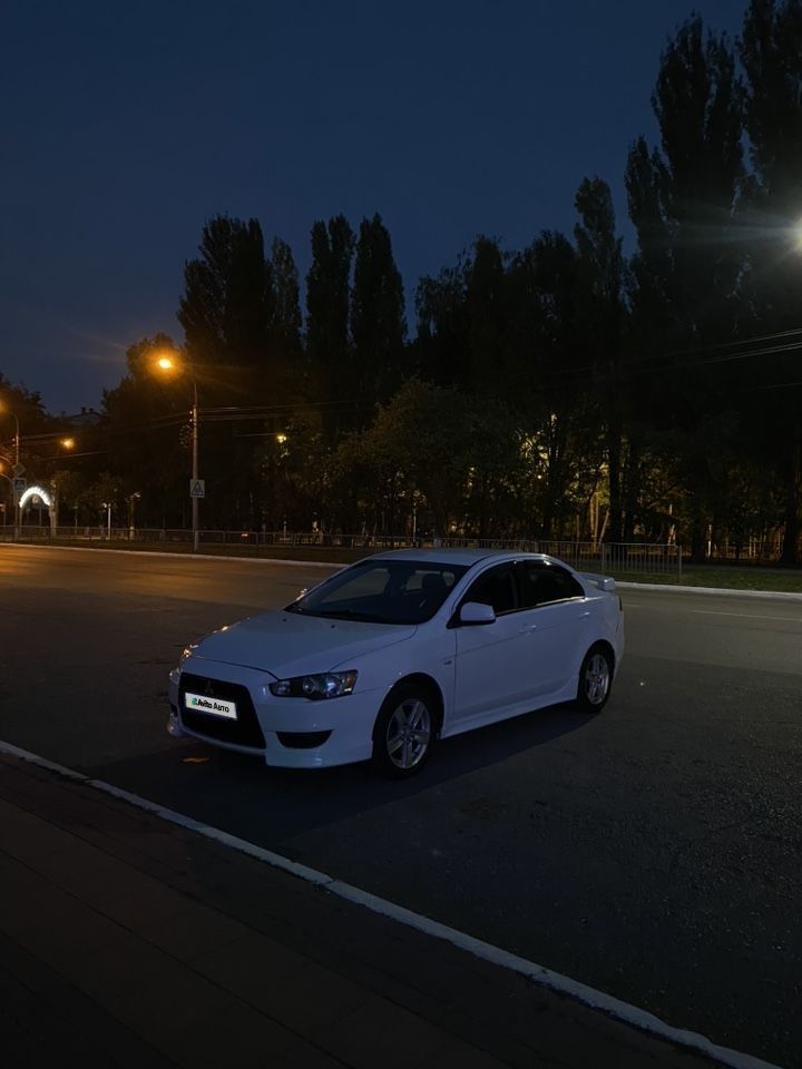 Mitsubishi Lancer: фото владельца