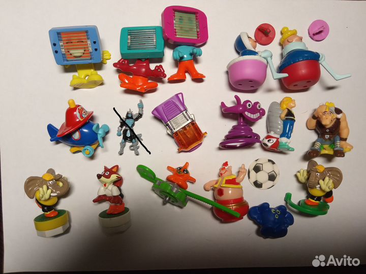 Игрушки из киндер сюрпризов (Kinder)