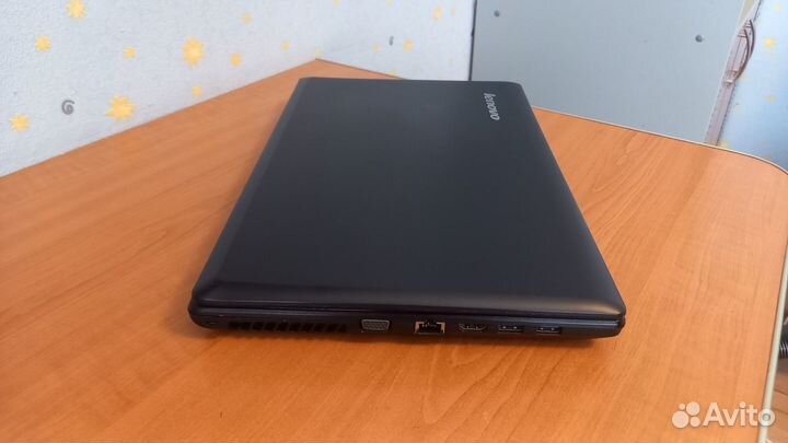 Lenovo / 15.6” / i3 / SSD+HDD / Nvidia GeForce 2gb