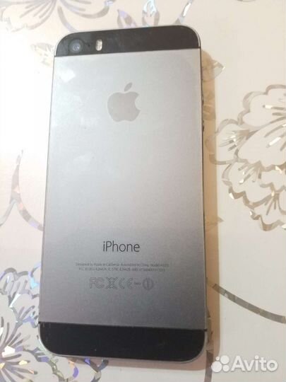 Телефон iPhone 5s 64gb