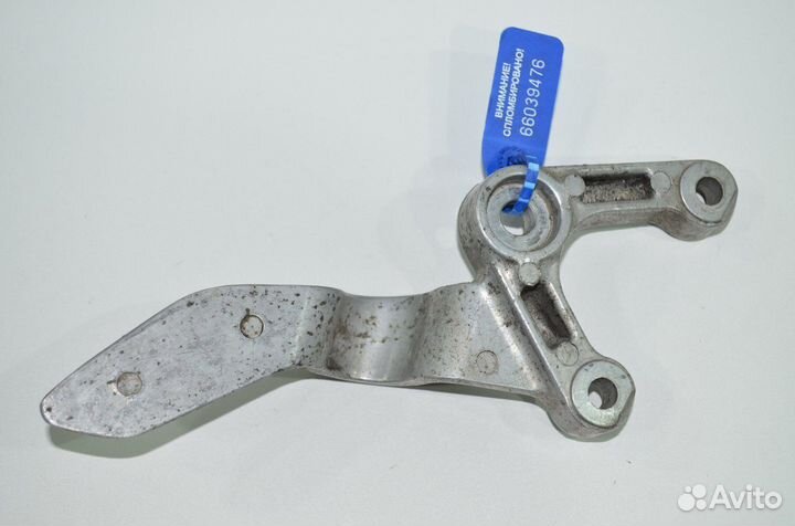 Крепление подножки водителя правое Yamaha fzr250r