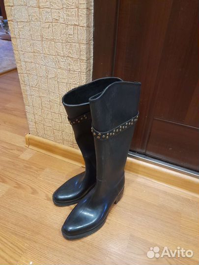 Резиновые сапоги
