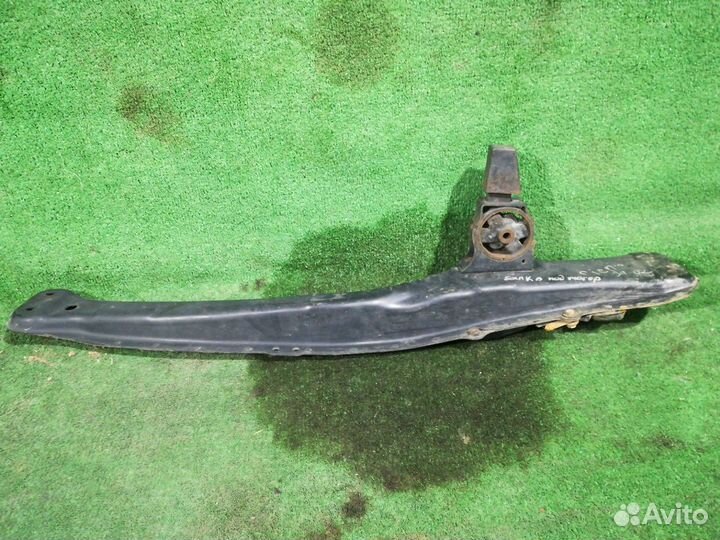 Кронштейн кпп Toyota Picnic 1