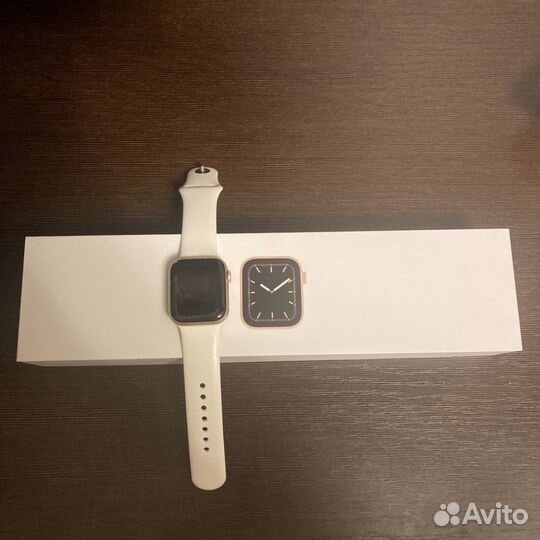 Apple watch series 5 40mm