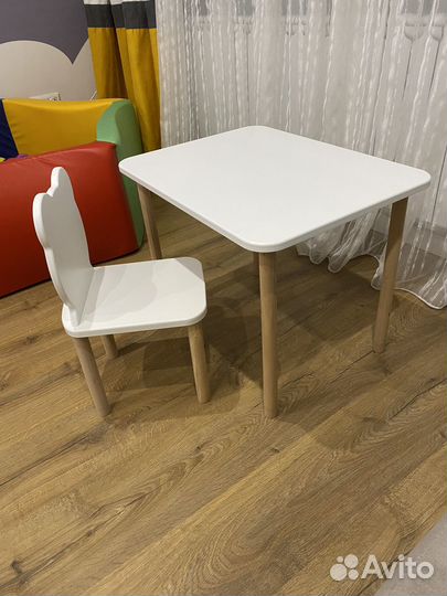 Детский стол и стул