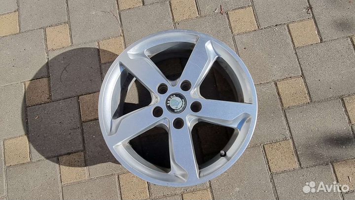 Литые диски r16 VW