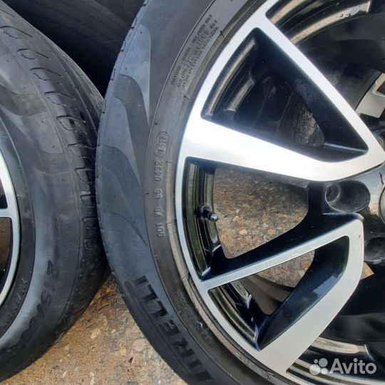 R17 Pirelli Scorpion 215/60, PCD 5x114.3 DIA 66.1