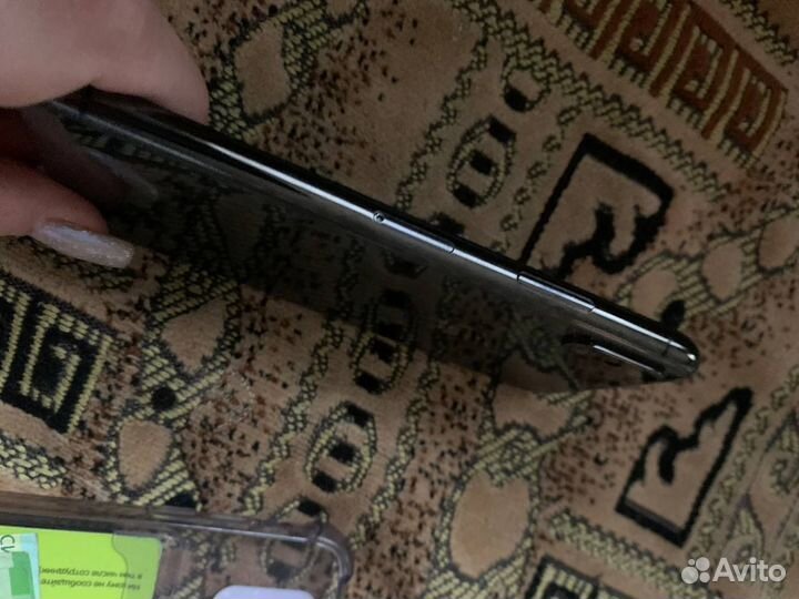 iPhone X, 64 ГБ