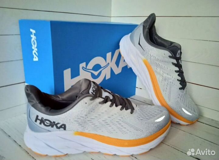 Hoka Clifton 8 wide