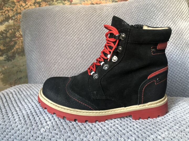 Ботинки на девочку 32