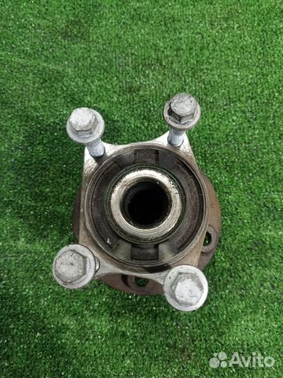 Ступица задняя правая Volvo Xc70 2 B5254T2 (2.5T)