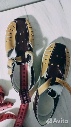 Сандали новые