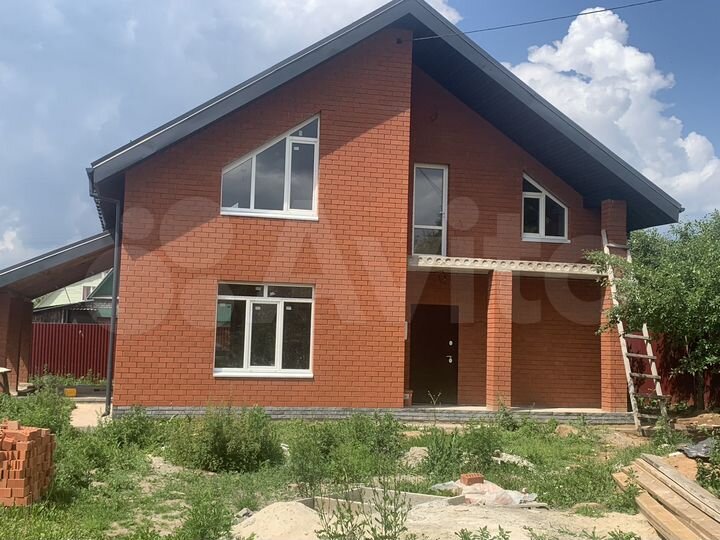 Коттедж 185 м² на участке 7,5 сот.