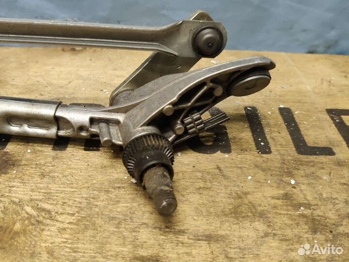 Трапеция стеклоочистителя BMW E90 LCI рестайлинг