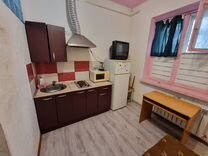 2-к. квартира, 42 м², 1/3 эт.