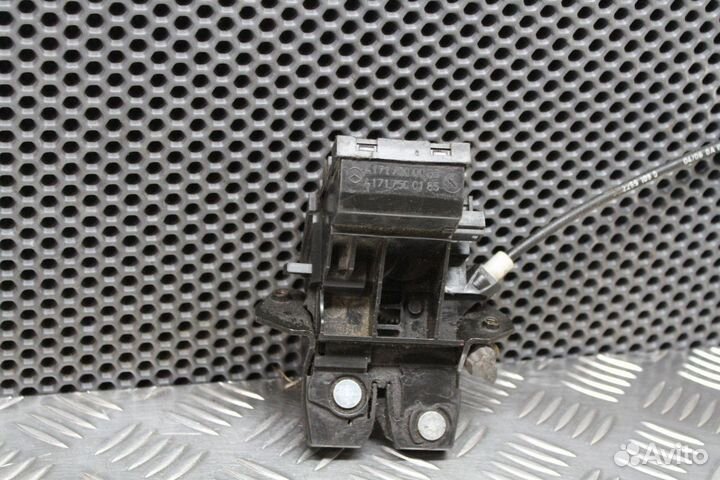 Замок багажника Mercedes-Benz E-класс