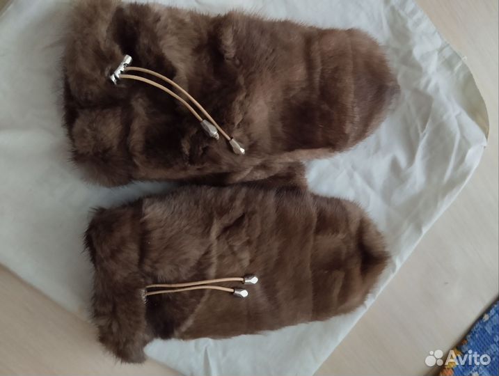 Варежки норковую женские