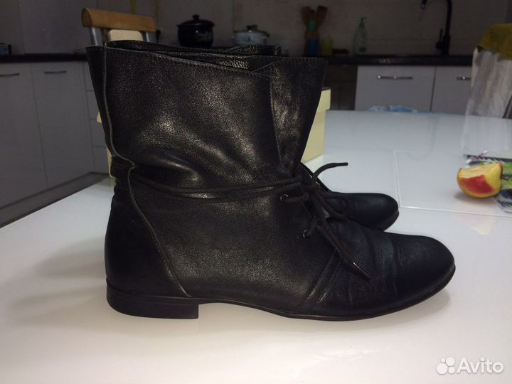 Ботинки женские