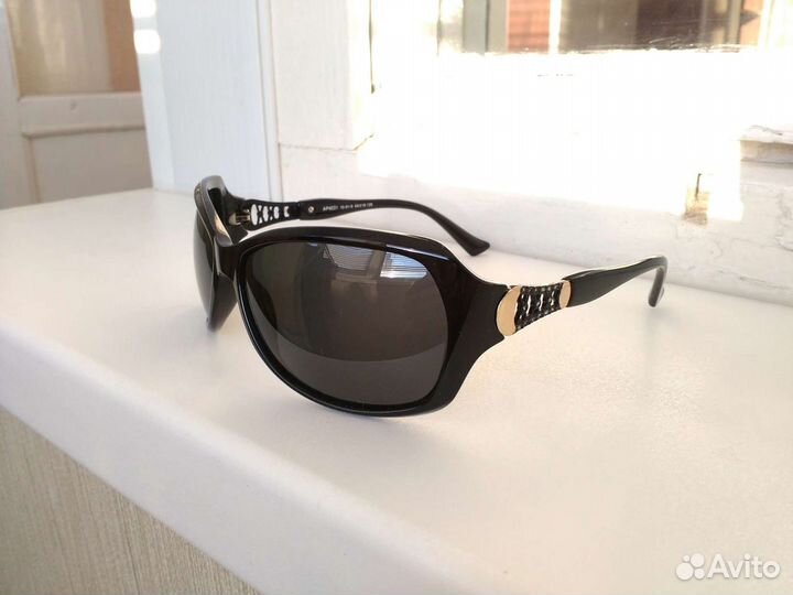 Солнцезащитные очки