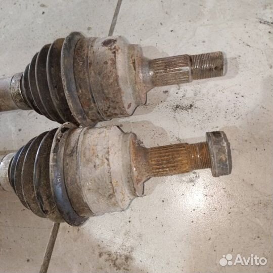 Привод передний правый Peugeot 307 2004