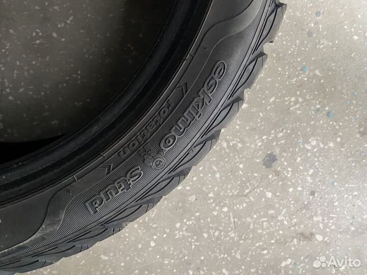Sava Eskimo Stud 225/45 R17 94T